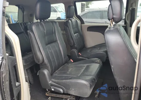 2014 Chrysler Town & Country Touring z USA, uszkodzony, nr VIN 2C4RC1BG3ER211396